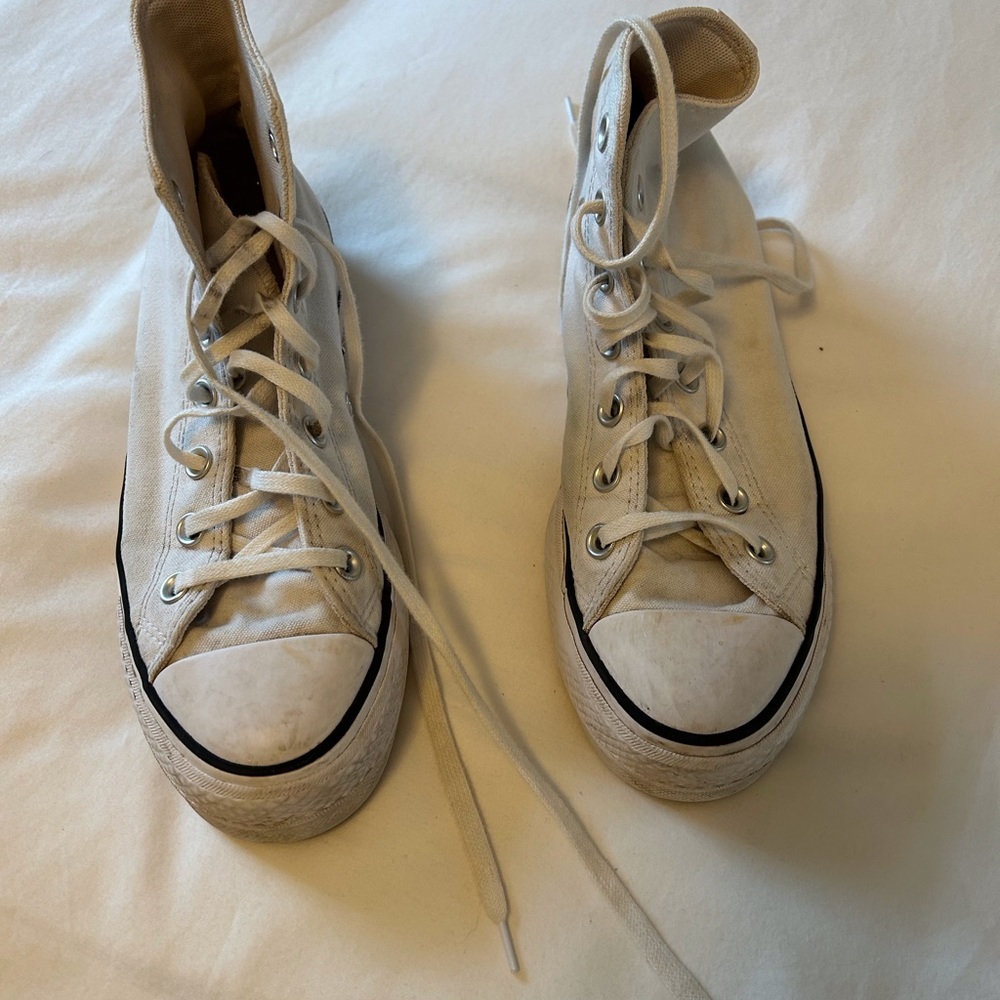 Converse Hightop Platform Sneakers.  White.  Size Women’s 7